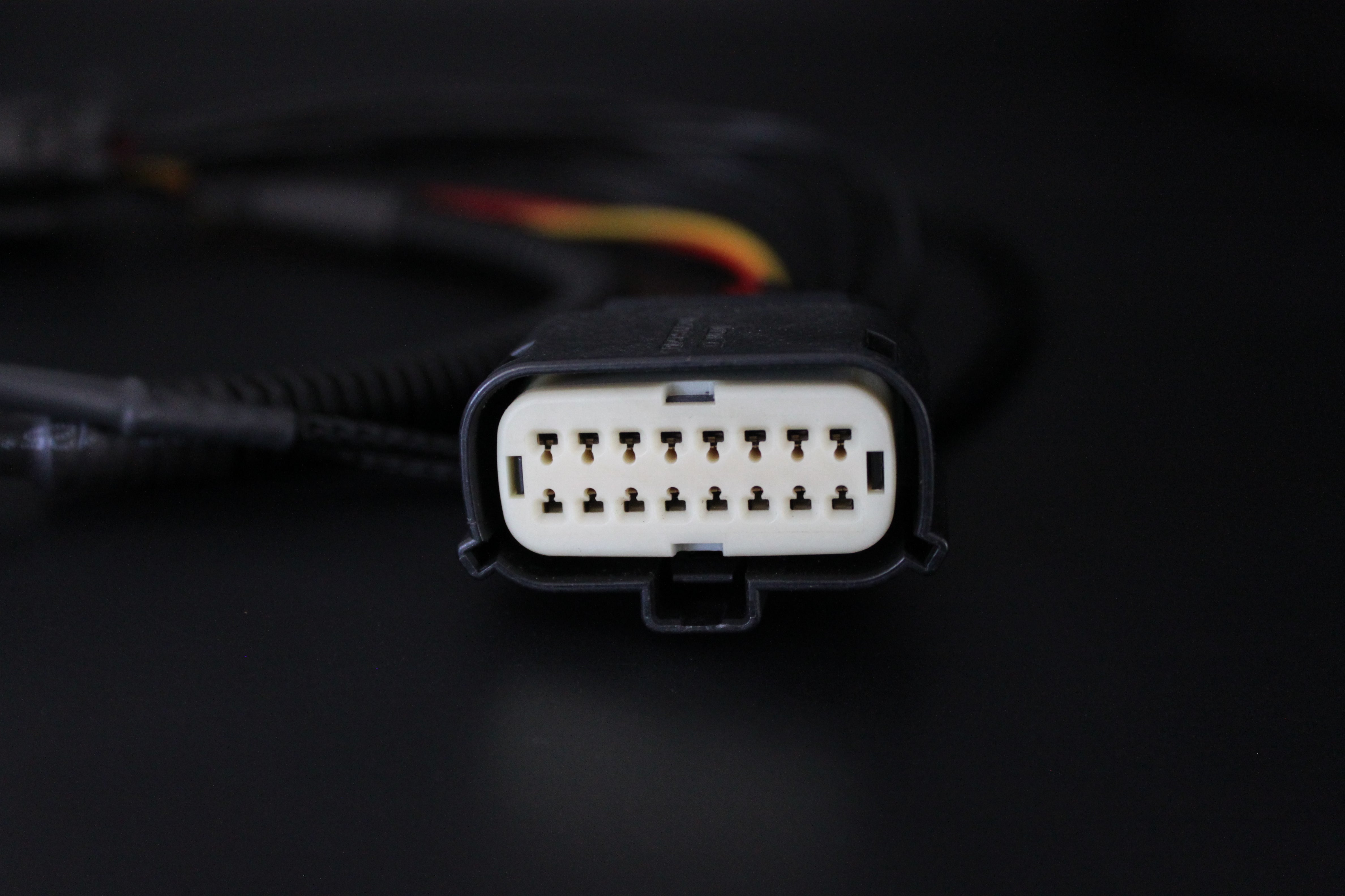 PIGGYBACK ADAPTOR- NEXT-GEN FORD RANGER, RAPTOR EVEREST – ONYX Lights